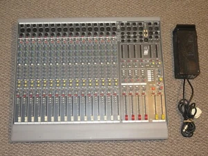 Allen & Heath GL3 - 16-channel sound mixer with genuine PSU / TURNS ON - Picture 1 of 7