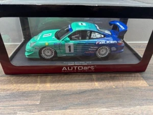 Autoart Porsche 911 GT3 Falken 2005 1/18 Super Taykiu 2005 - Zdjęcie 1 z 3