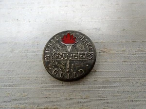 Vintage Music Makers Guild Red Enameled Flame Pin By Gaunt London - Bild 1 von 3