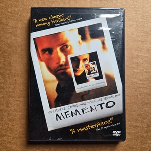 MOMENTO Guy Pearce Carrie Anne Moss Joe Pantoliano DVD - Picture 1 of 3