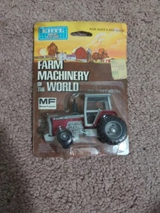 ERTL Massey Ferguson 2775 Tractor 1:64 - Picture 1 of 3
