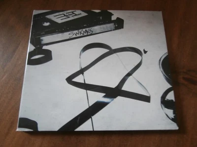 HIM - SWRMXS CD Album 2010 VG+ / VG+ Digipak Sleeve  Foto 1 de 3