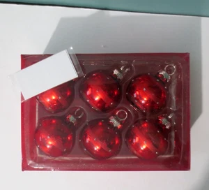 CRATE & BARREL - New Set of 6 Red Christmas Ornament PLACECARD HOLDERS - 2" - Picture 1 of 4