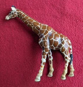 Schleich Giraffe Female Plastic Animal Figure Germany Collectible Safari Toy