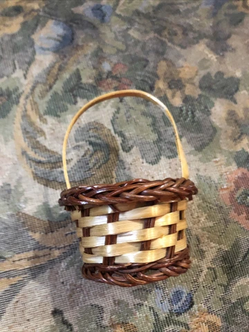 Vtg splint wood wicker Basket Small  Fruit Market Gathering shelf decor 6" Cover