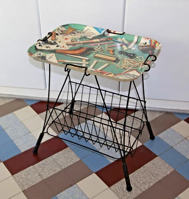 Table basse porte-revue Plateau résine Pieds Scoubidou Vintage Déco années 50-60 - Photo 1/4