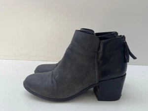 DAMEN DAMEN SCHWARZ KUNSTLEDER HINTEN REISSVERSCHLUSS STIEFELETTEN SCHUHE UK 7,5 EU 41 B70 - Bild 1 von 9