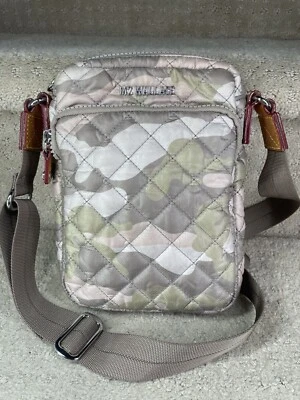 MZ Wallace迷彩地铁斜挎包 — 第 1/4 张图片