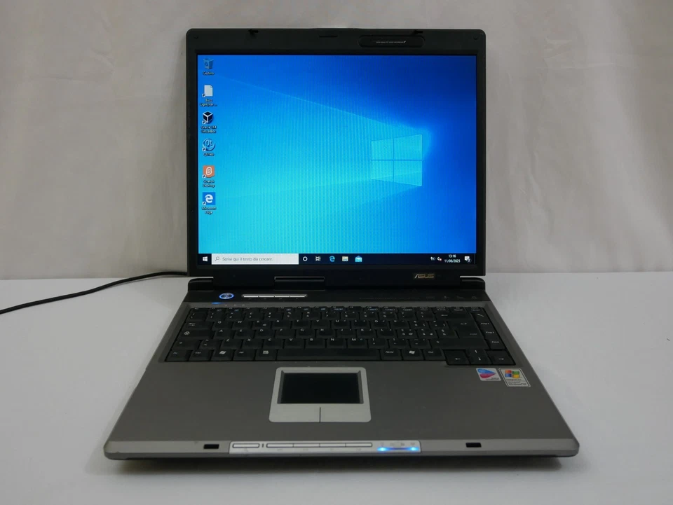 Asus A3E Pentium M 1 GB RAM 60GB HDD Windows 10 - Immagine 1 di 4