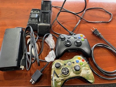 Pre-Owned Xbox 360S Accessories/Controllers - Image 1 of 3