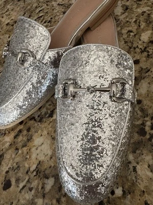 Brand New BCBG Women’s Zorie Silver Rock Glitter Mules Size 7.5 M Low Heels - Image 1 of 4