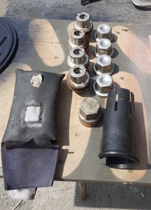Range Rover P38 Locking Wheel Nuts From A 2002 - Picture 1 of 4