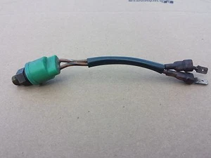 MERCEDES OEM A/C SWITCH FOR REFRIDGERANT TANK 0028205210 - Picture 1 of 1