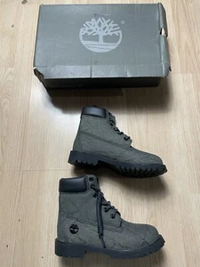 Timberland 6" Reptile Print & Black Waterproof Kids Boots Size 5.5 NEW - Picture 1 of 12