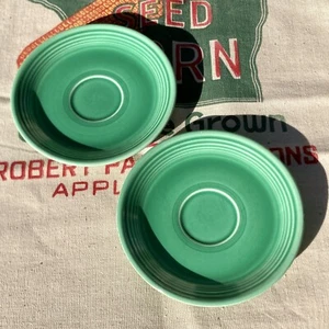 2 Vintage Fiesta Fiestaware hellgrün 6"" Untertassen Top Zustand! - Bild 1 von 6