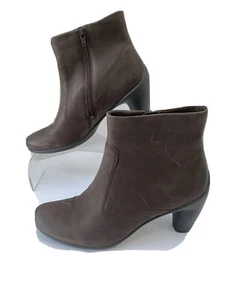NEW Ecco Women's Sculptured Ankle Booties In Brown/Coffee Size 10.5 M / 41 Eu - Picture 1 of 6