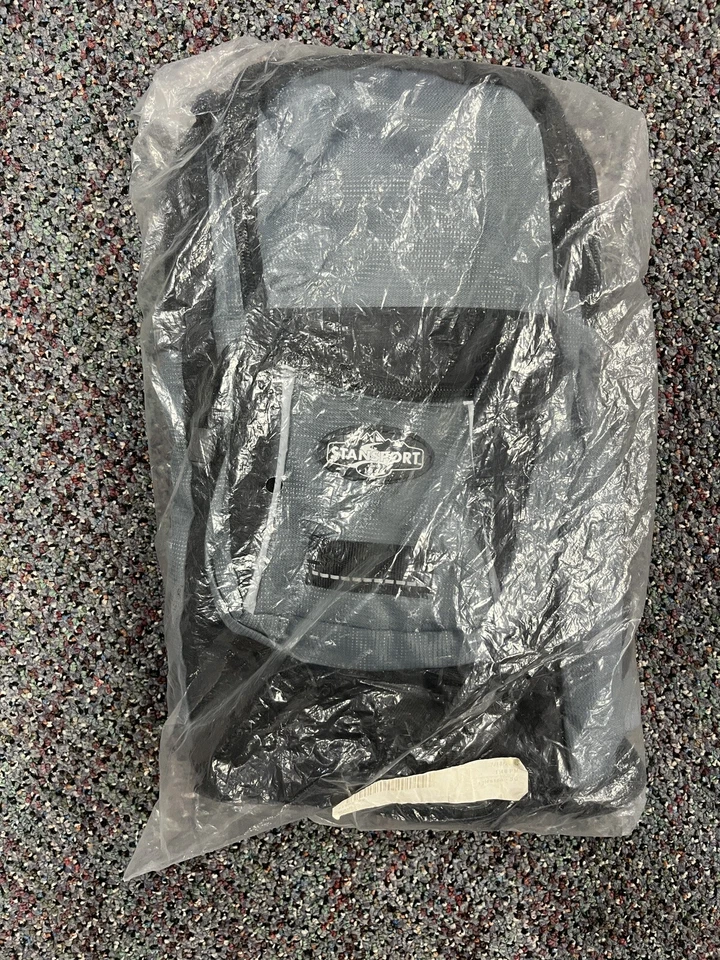 New Stansport Red Wall 8 Liter Hydration Bag Rare Authentic Adjustable Grey Blk - Image 1 of 4