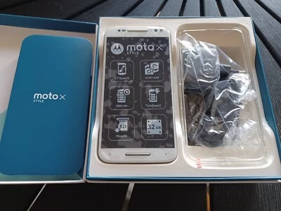Smartphone Motorola Moto x style, 32GB, Bianco - Nuovo, mai utilizzato - Immagine 1 di 3