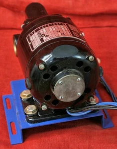 Karosserie Getriebemotor Modell NSH-14RH 10:1 Rt Winkel 115 VDC 173 U/min Ausgang - Bild 1 von 4