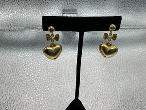 VTG GOLD TONE PUFFY HEART & BOW DROP DANGLE PIERCED EARRINGS - Picture 1 of 5