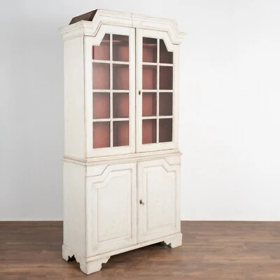 Armario armario pino pintado blanco, Suecia 1820-40 Foto 1 de 4