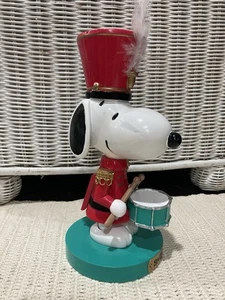 Cascanueces de madera Peanuts SNOOPY batería KURT ADLER Navidad 2024 - Imagen 1 de 4