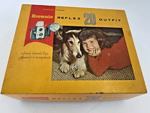 Vintage Kodak Brownie Camera Reflex 20 Outfit - Picture 1 of 13