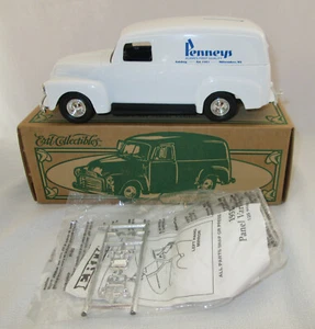 1995 NIB #F481 Ertl Die Cast PENNEYS 51 GMC PANEL TRUCK AND BANK - Picture 1 of 10