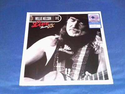 WILLIE NELSON: LIVE FROM AUSTIN, TX, AUSTIN CITY LIMITS, WALMART EXCLUSIVE - Image 1 of 2