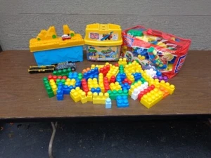 350 PIECE MEGA BLOKS COLLECTION GREAT CONDITION SUPER DEAL C - 12 - Picture 1 of 7