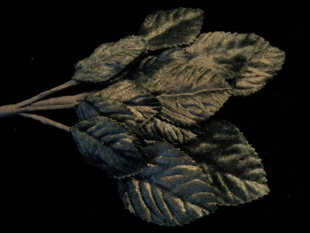 Millinery цветок бархата лист для шляпы свадьбы или волос мягкий морской синий бирюзовый Y215 - Изображение 1 из 1