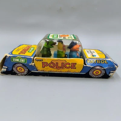 Questor Muppet Miniature Sesame Street Police Car Playset w Sherlock Bert Ernie - Image 1 of 4
