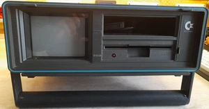 Computer Vintage Commodore 64 SX - Foto 1 di 12