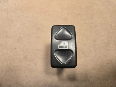 Interruptor de ventana eléctrica Land Rover Discovery 2 YUF101520LNF Foto 1 de 4