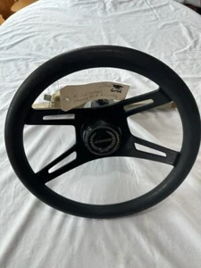 Four Winns Steering wheel and Bezel Item #6166 - Bild 1 von 7