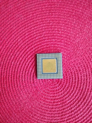 ✅Intel 486DX2-66 Mfg IBM 03H4939 PQ Socket 3 486DX2 66 MHz Rare Collectible Gold - Image 1 of 3