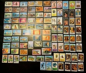 Lote de 100 estampillas de Granada MNH 1970-1980 Juegos Olímpicos Espaciales Pascua Navidad Barcos Pájaros - Imagen 1 de 5