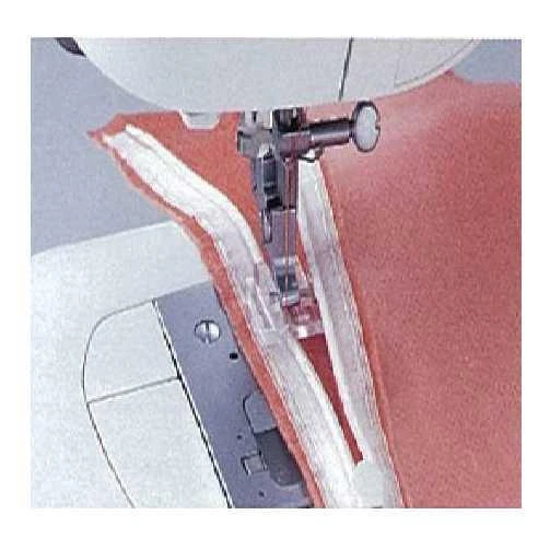 Pie con cremallera oculta Juki para modelos HZL-K85 y K65 Foto 1 de 1