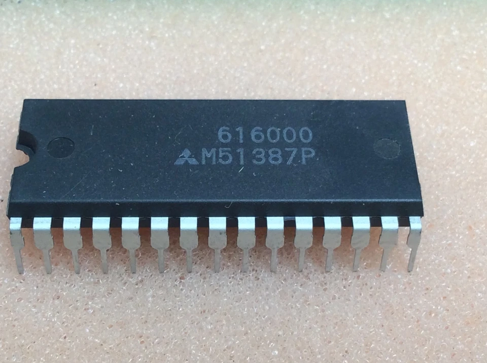 M51387P Mitsubishi DIP30 NOS #BP