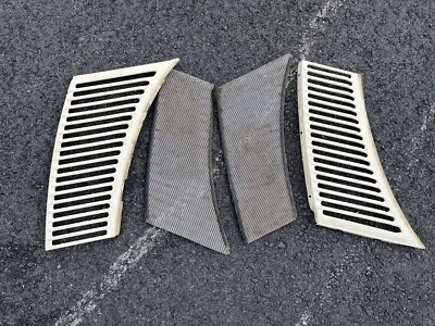 Mercedes-Benz R107 280SL 380SL 450SL 560SL SLC Capucha Ventilación Parrilla y Pantallas (2) Foto 1 de 3