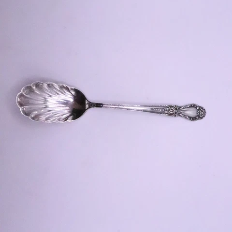 Vintage International Sterling Brocade pattern sterling silver spoon 6" 29g 6007 Cover