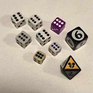 Mixed lot Of 9 Dice Regular Dice & Disney Scene It - Picture 1 of 4