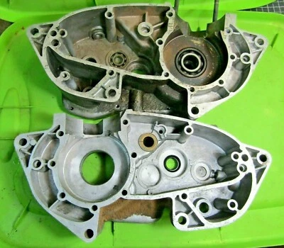 Корпуса двигателя Montesa Cappra 250 V75 No 9 p/n 73M0453 73M 1975 No9 - Изображение 1 из 4