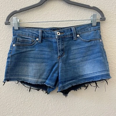 Shorts DKNY Hipster Feminino 28 Jeans Azul Cintura Baixa Bolsos Calça Quente Zíper Mosca - Imagem 1 de 4