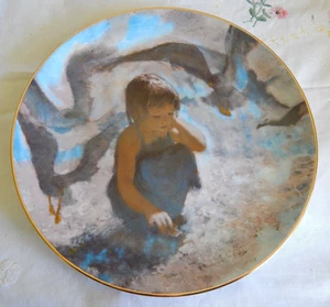 SEASHELLS PLATE BY THORNTON UTZ  PRECIOUS MOMENTS COLLECTION  COA/BOX - Picture 1 of 4