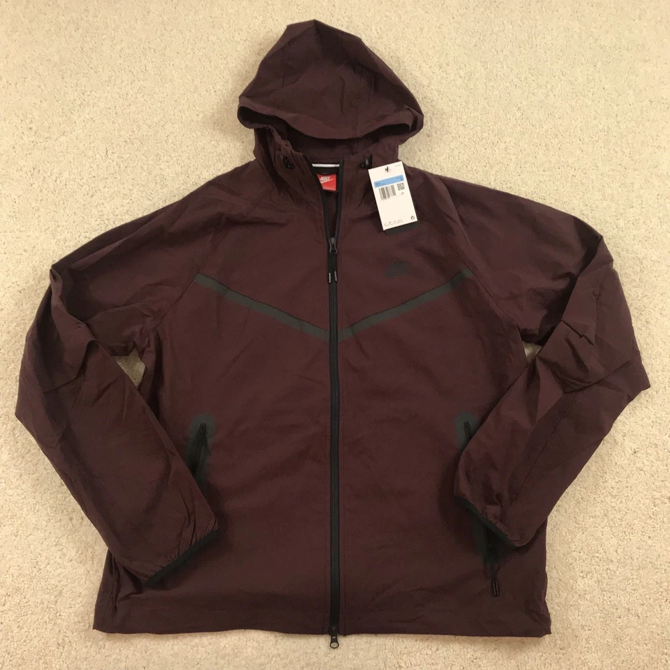 Nike HM7151-652 Men's Large Burgundy Tech Woven Hooded Jacket (R1)