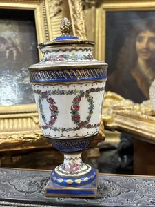 sevres cassolette peinte de style LXVI pompadour epoque 1920 faience - Imagen 1 de 8