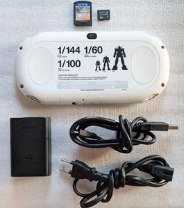 Cargador de consola PCHL 60001 PSV Slim CC Gundam Breaker s0415M - Imagen 1 de 8