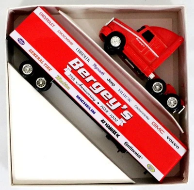 Winross Bergey's Concesionario de Autos 75 Aniversario Juego de Cabina y Remolque, Lote 334 Foto 1 de 4