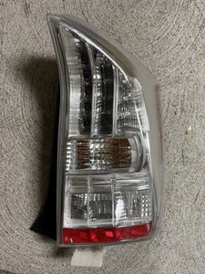 2010 2011 Toyota Prius Hybrid Tail Light Assembly Passenger Side Right OEM - Picture 1 of 4